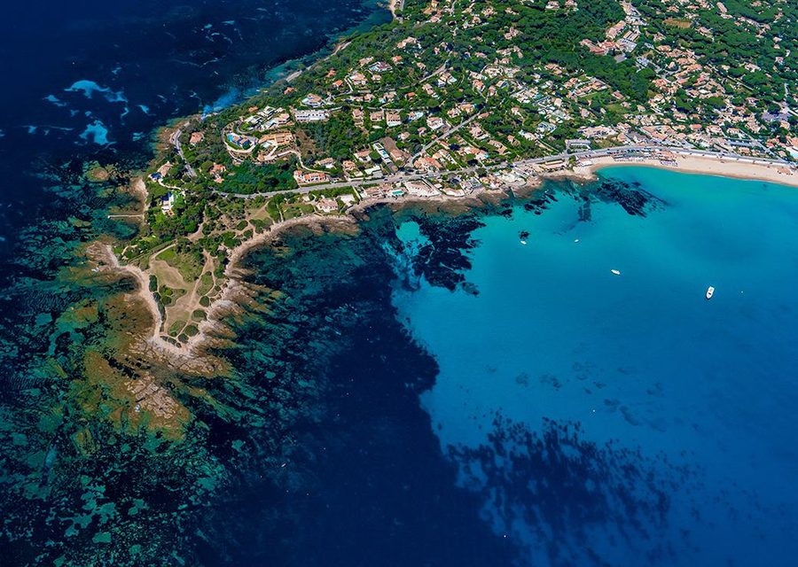 Vue aérienne du littoral méditerranéen